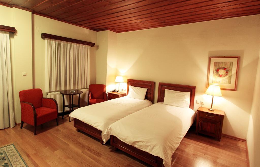 Hotel Papanastasiou Eláti Quarto foto